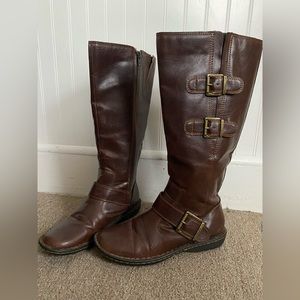 LIKE NEW B.O.C. Woman’s boots size 9 1/2 brown leather tall boots